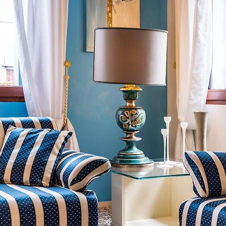 Friari Suite-Luxury Apt. Close To Rialto Bridge 베니스 외부 사진