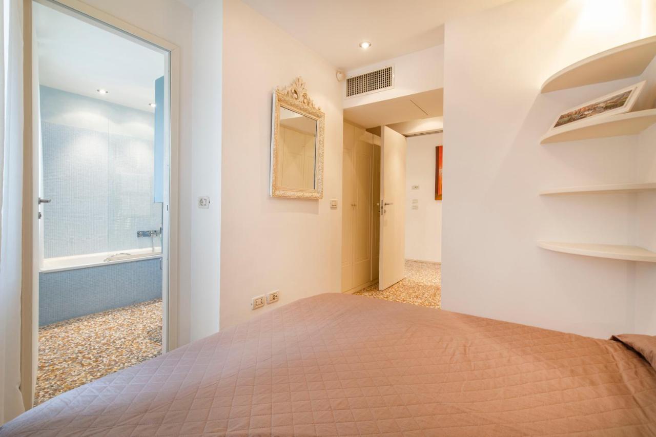 Friari Suite-Luxury Apt. Close To Rialto Bridge 베니스 외부 사진